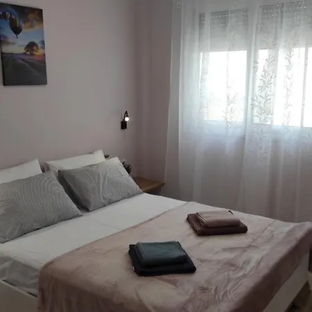 Sea Esta 2 Bedroom By The Apartament Peraía
