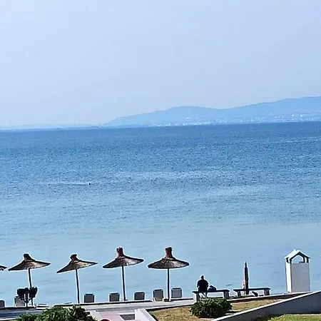 Sea Esta 2 Bedroom By The Переа